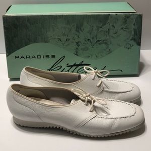 Paradise Kittens Vintage White Leather Sod Buster 2 Loafers Women’s 6 New in Box